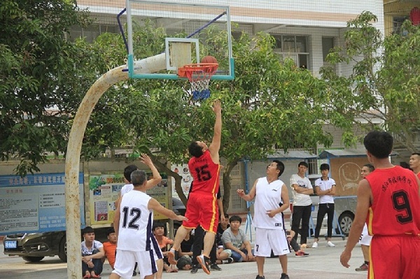 七号学生公寓楼全貌